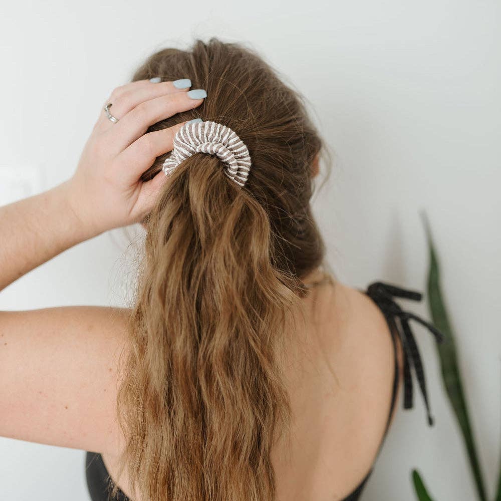 COFFEE STRIPE SCRUNCHIE