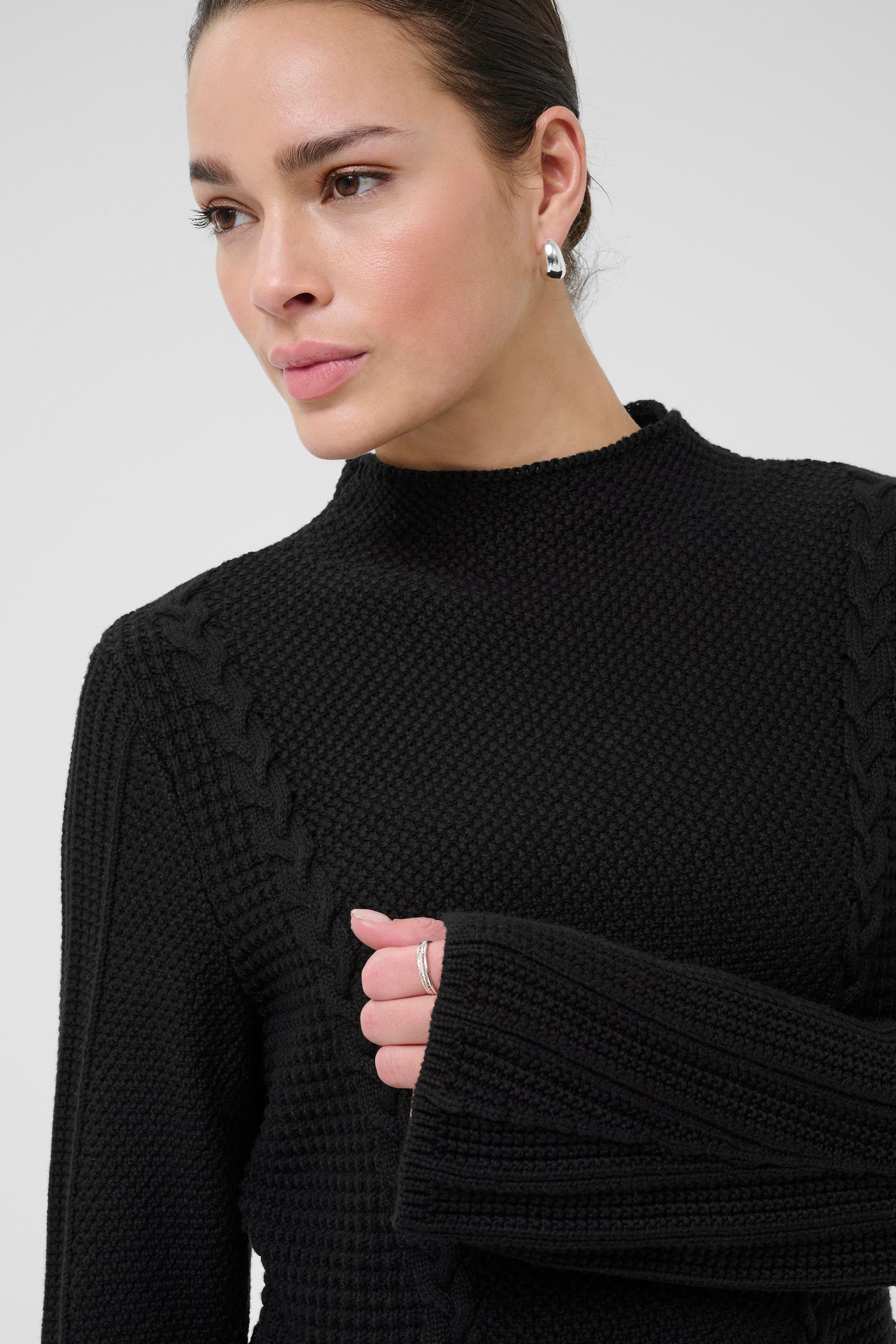 DOLRIA SWEATER