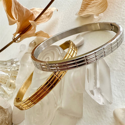 LLOYD MID-CENTURY TILE PATTERN BANGLE - gold or silver