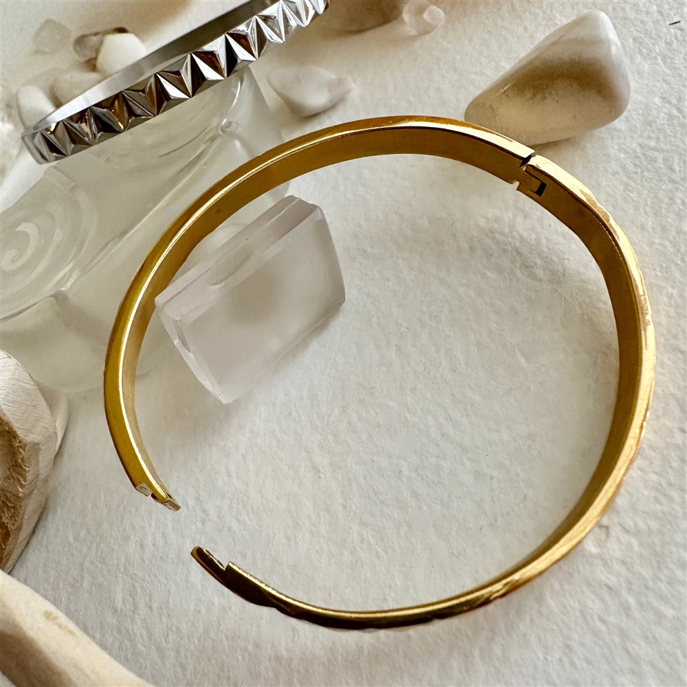 SID DIAMOND PATTERN BANGLE - silver or gold