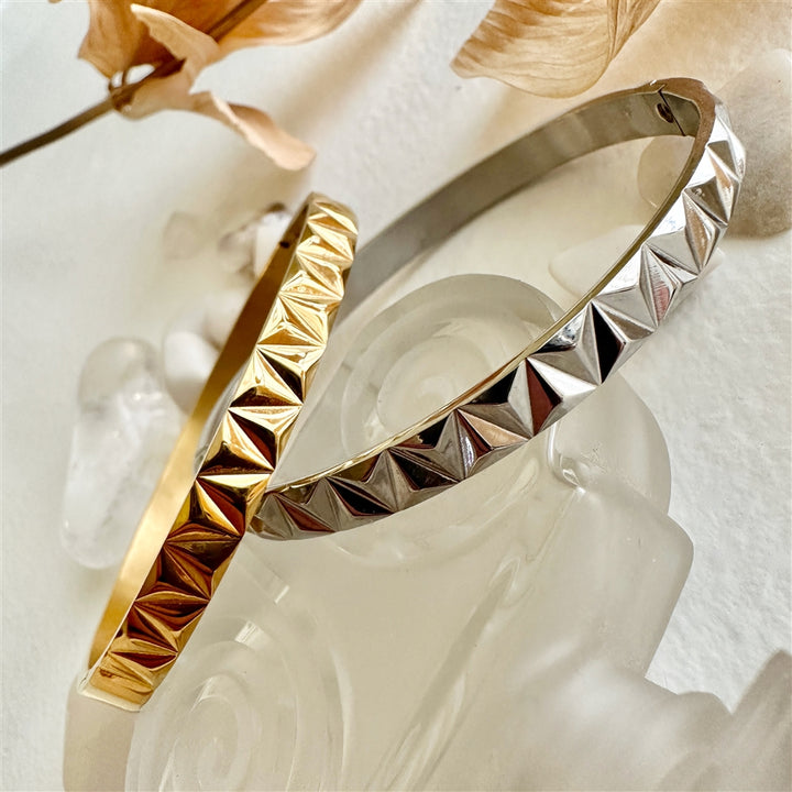 SID DIAMOND PATTERN BANGLE - silver or gold