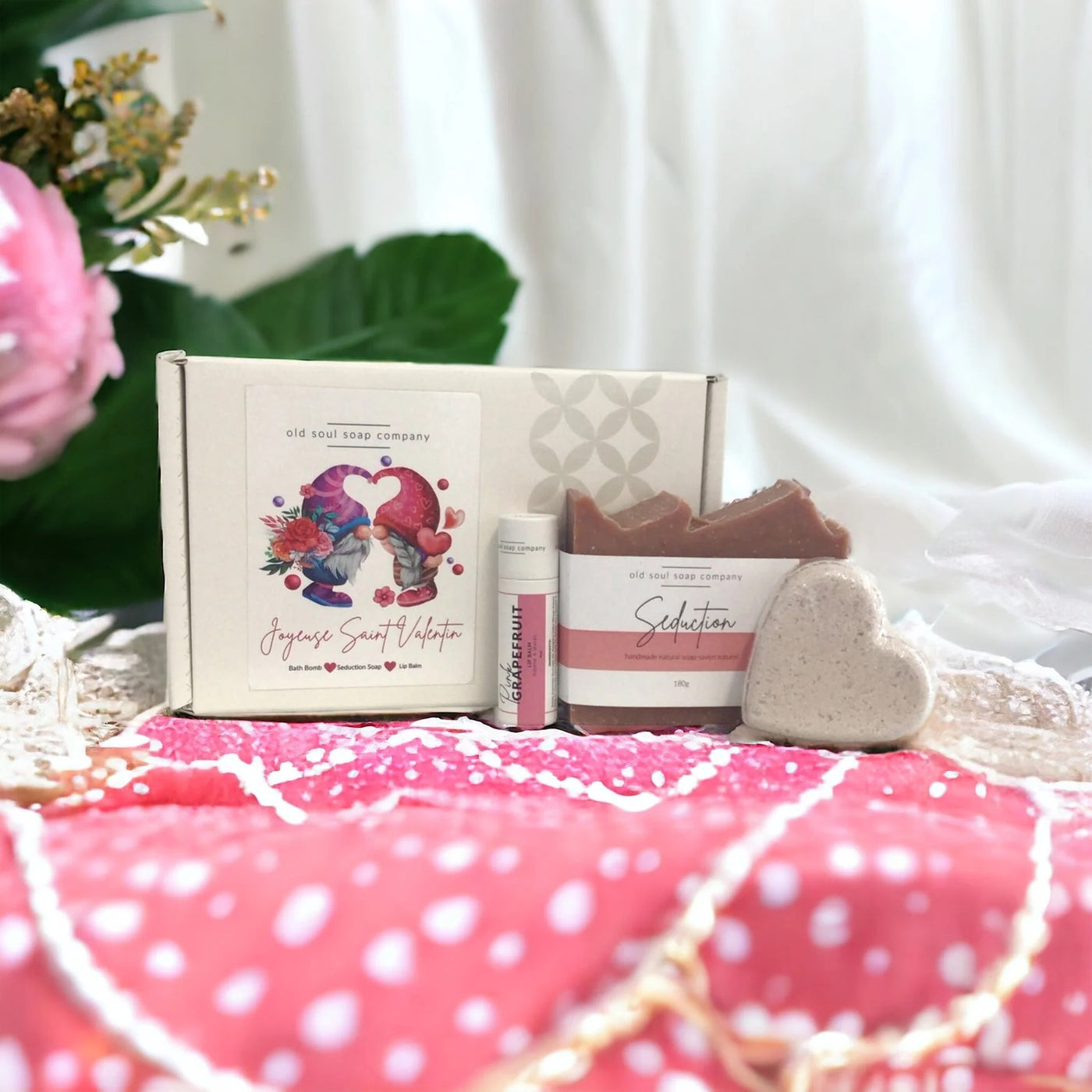 SMALL VALENTINES COLLECTION BOX - french or english
