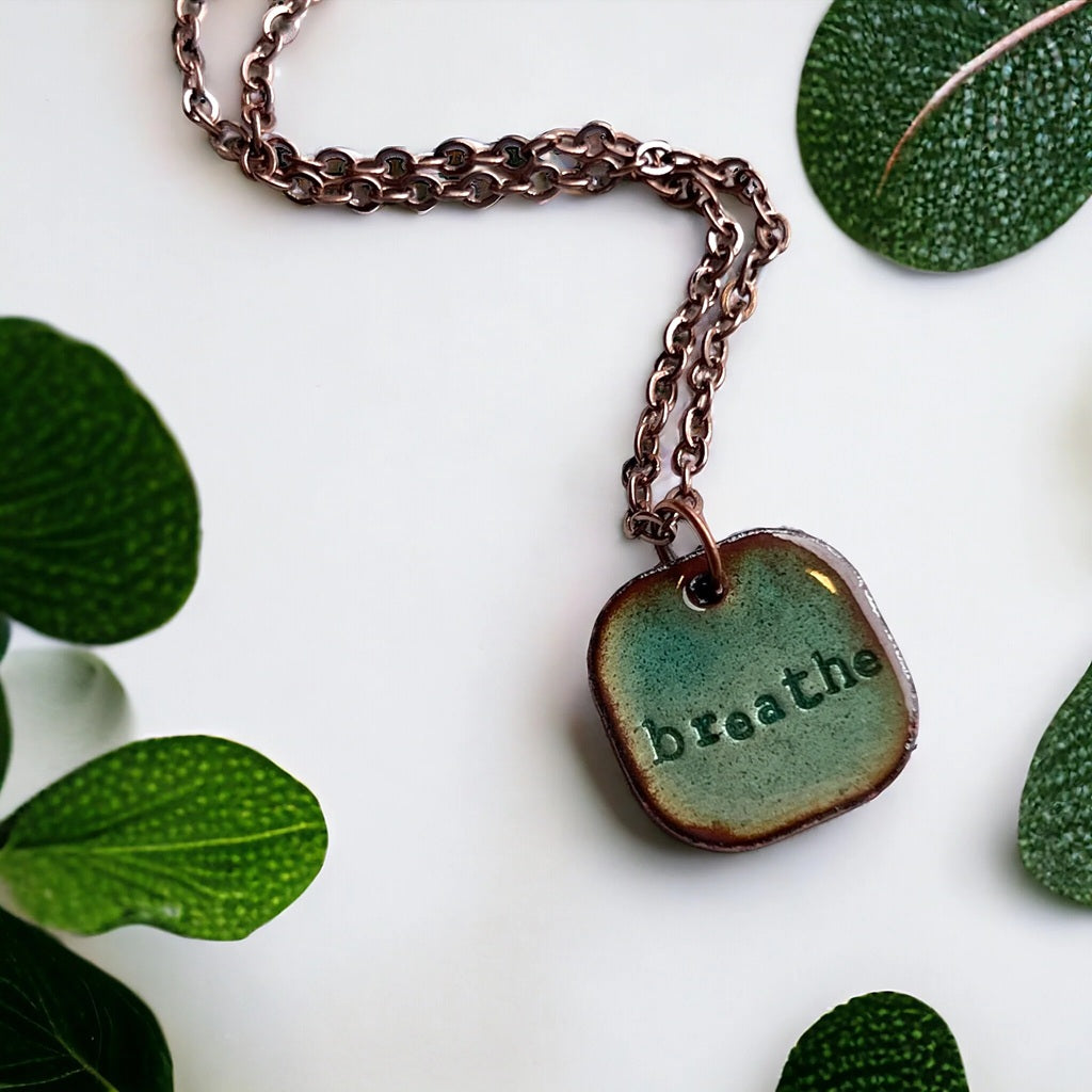 BREATHE NECKLACE