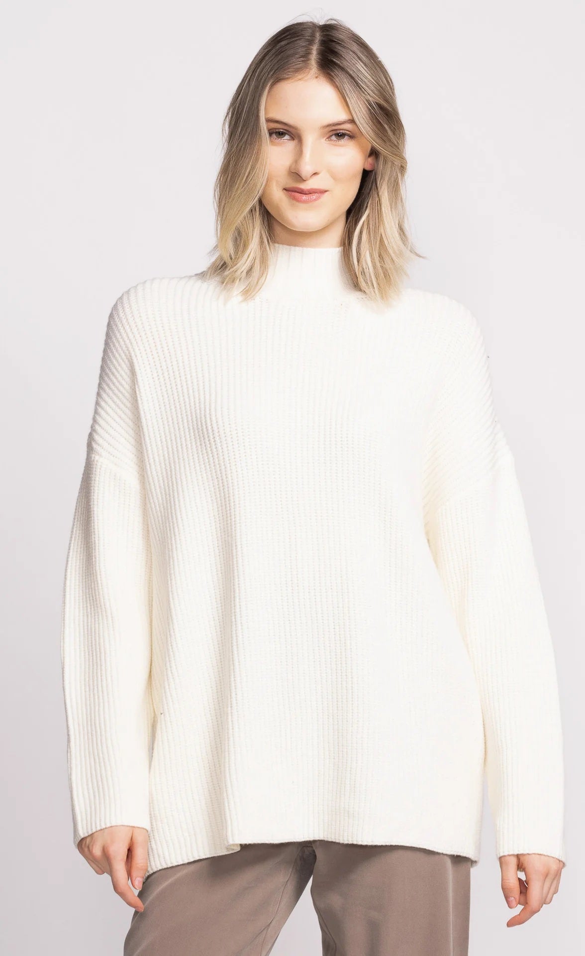 CALLIE SWEATER- black or cream