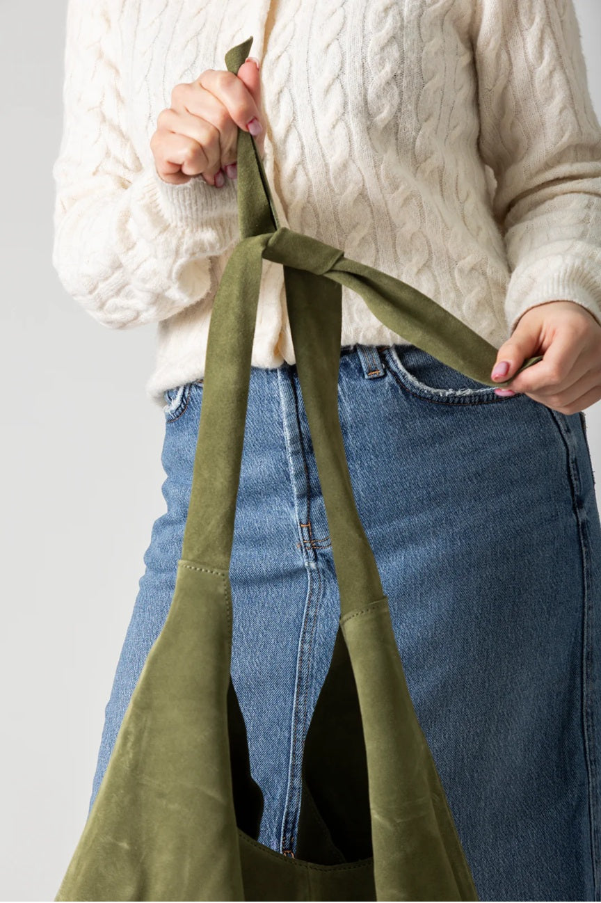 KNOT SUEDE TOTE - olive