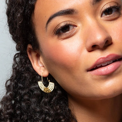 MIYUKI U-HOOP EARRINGS  - Speckled Turquoise/Silver