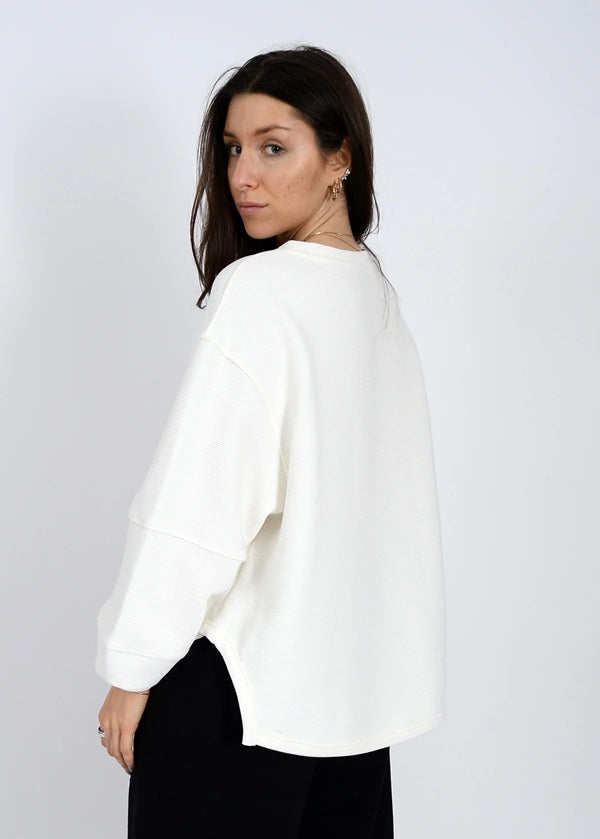LUCINA OTTOMAN SWEATER - black or cream