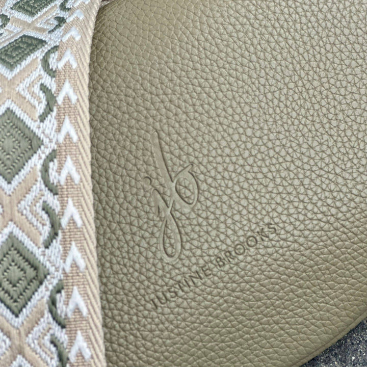 MILLY CROSSBODY - soft olive