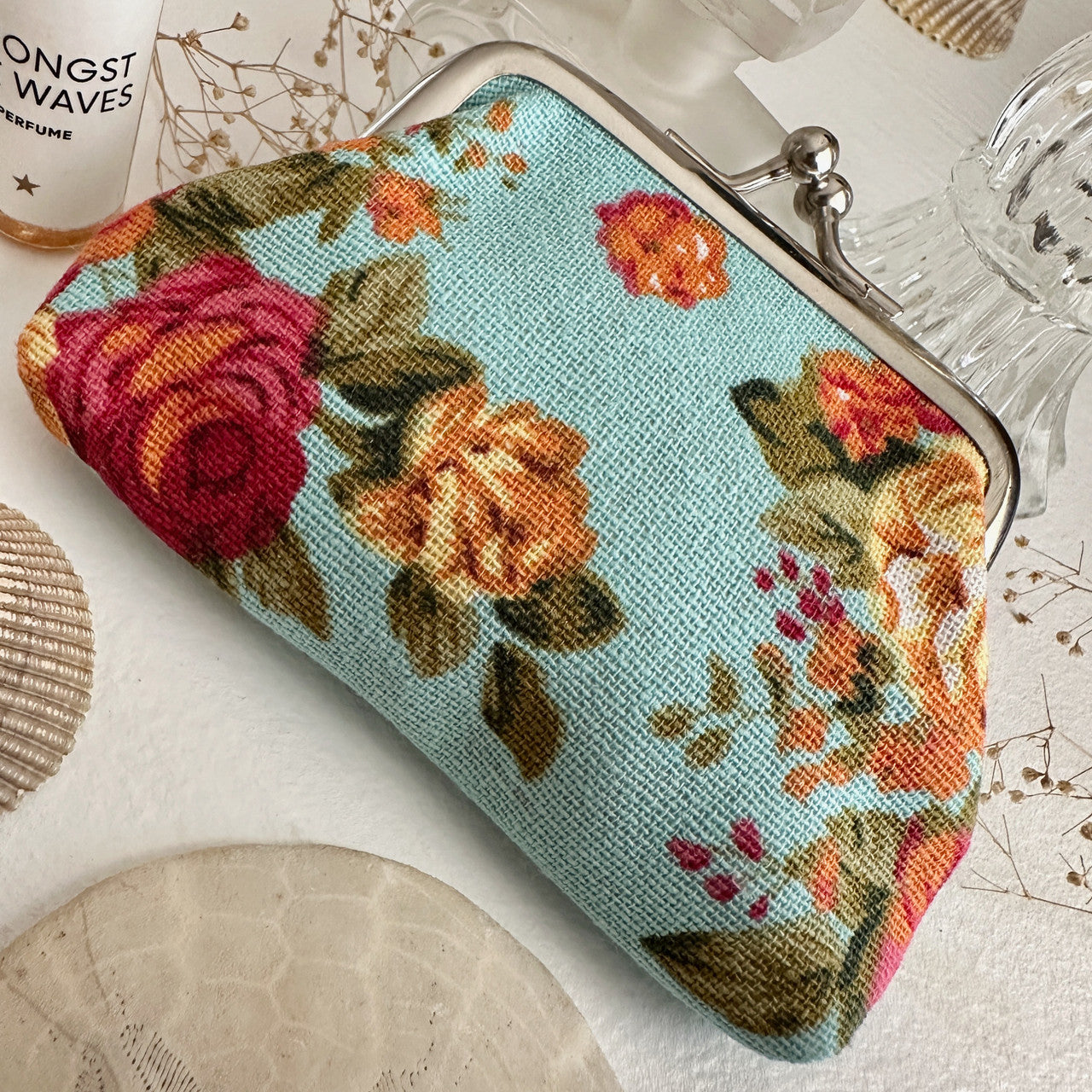 CHINTZ-Y FLORAL CHANGE PURSE