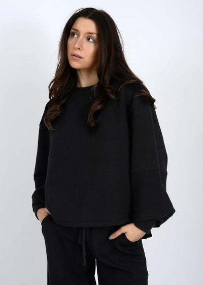 LUCINA OTTOMAN SWEATER - black or cream
