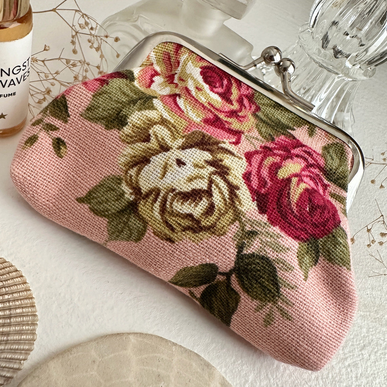 CHINTZ-Y FLORAL CHANGE PURSE