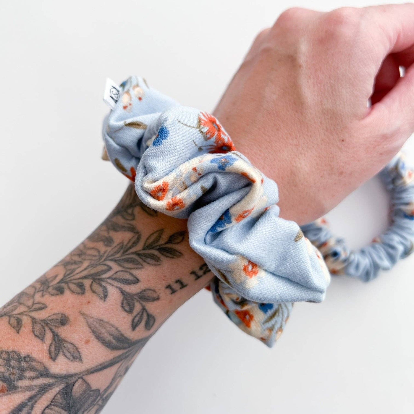 BONNIE FLORAL SCRUNCHIE- blue, green or navy