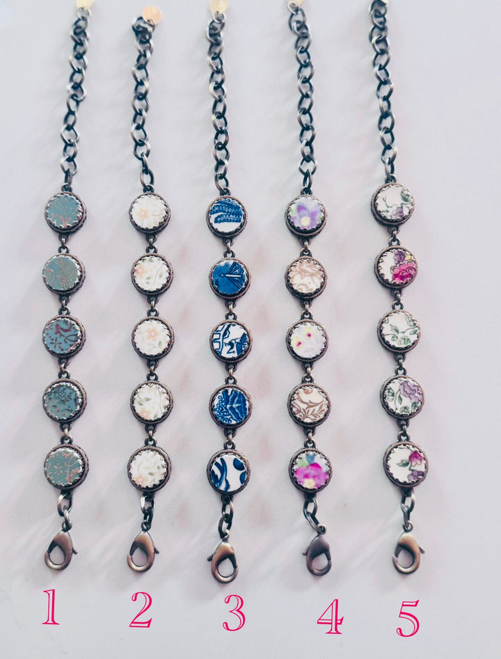 CURIO LINKED BRACELET