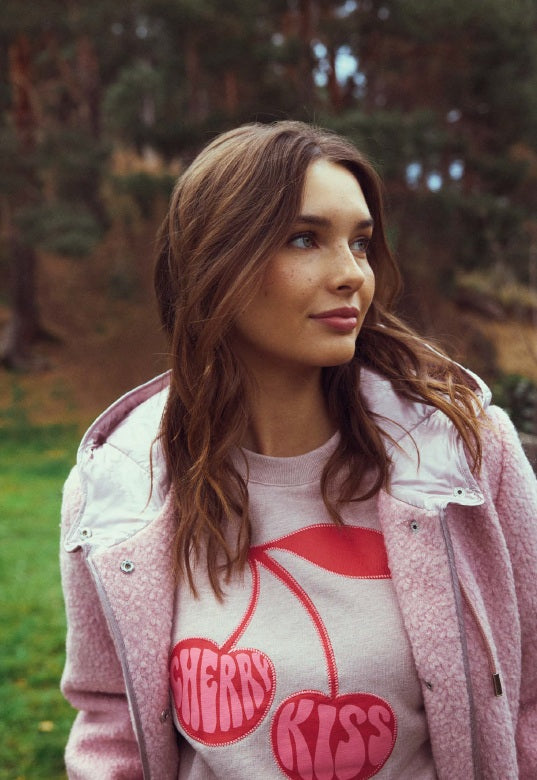 CHERRY KISS SWEATSHIRT