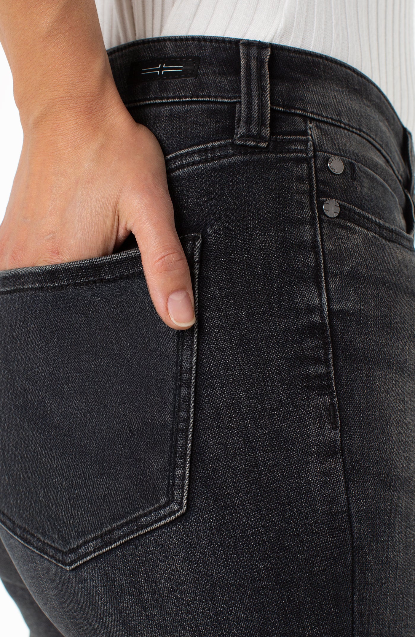 LUCY BOOTCUT -north loop 32"