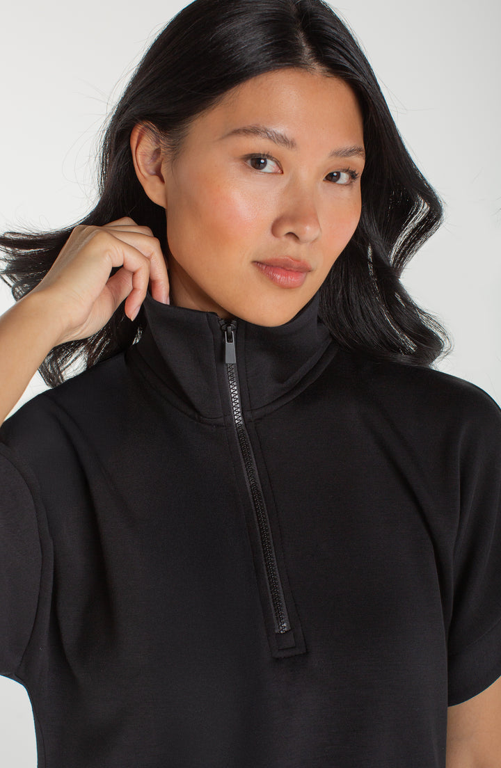 HALF ZIP POPOVER TOP - black or sunset coral