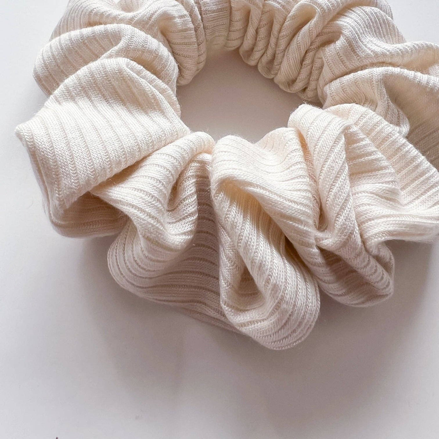 RIBBED SCRUNCHIE - black , cream or charcoal