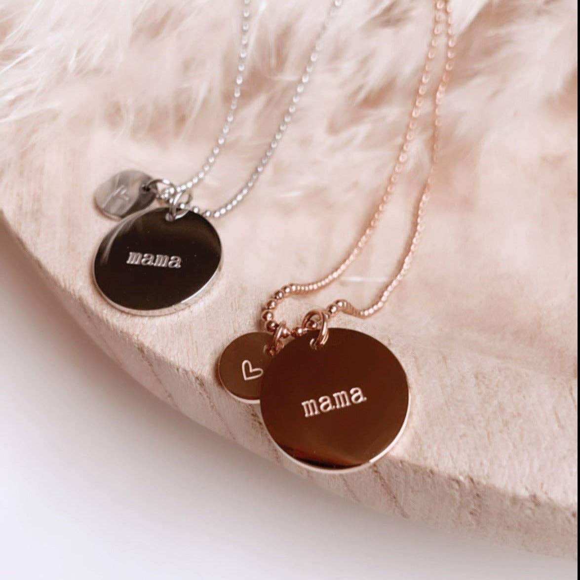 "MOM" COIN CHARM NECKLACE - rose gold or silver