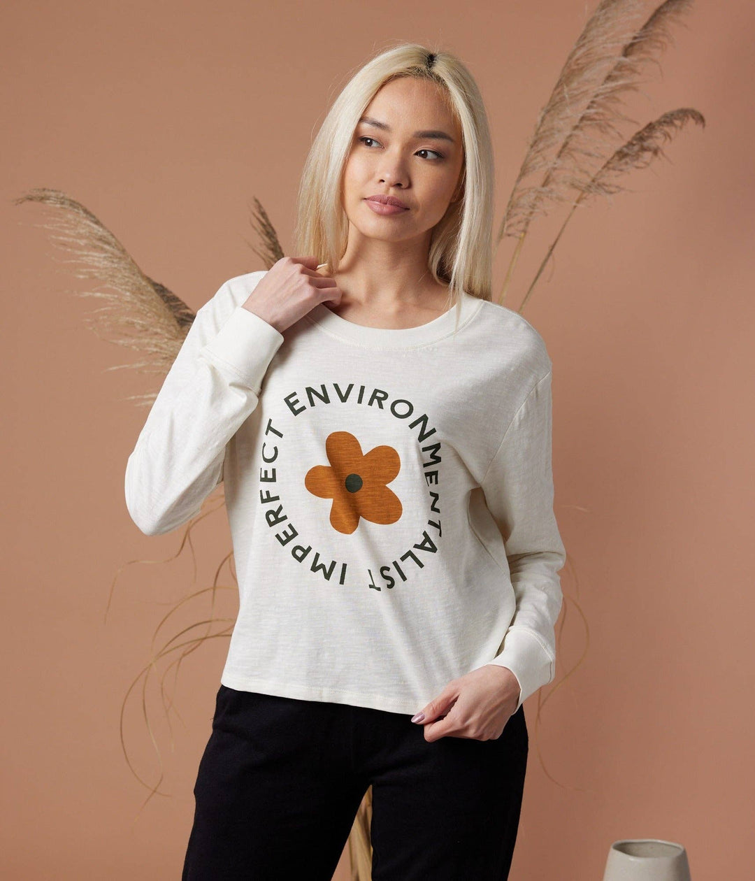 IMPERFECT FLOWER LONG SLEEVE TEE