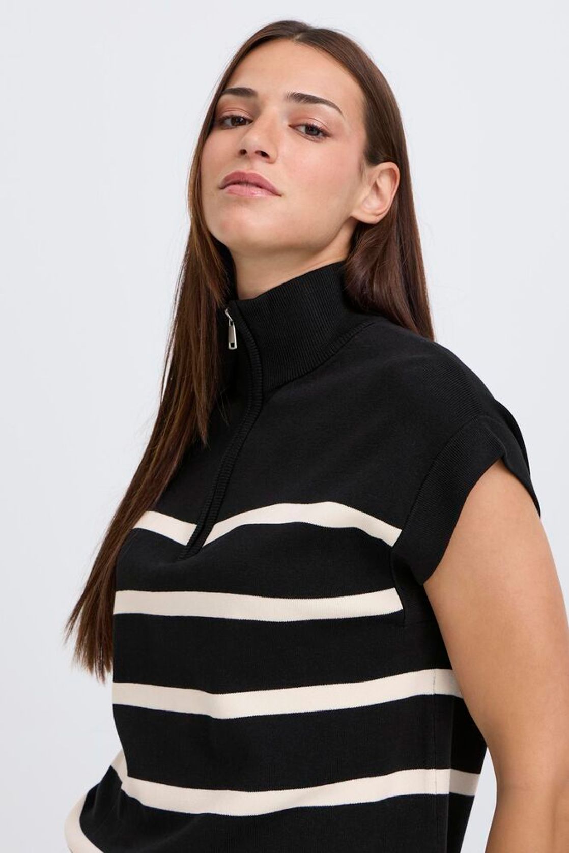 ZIPORA VEST