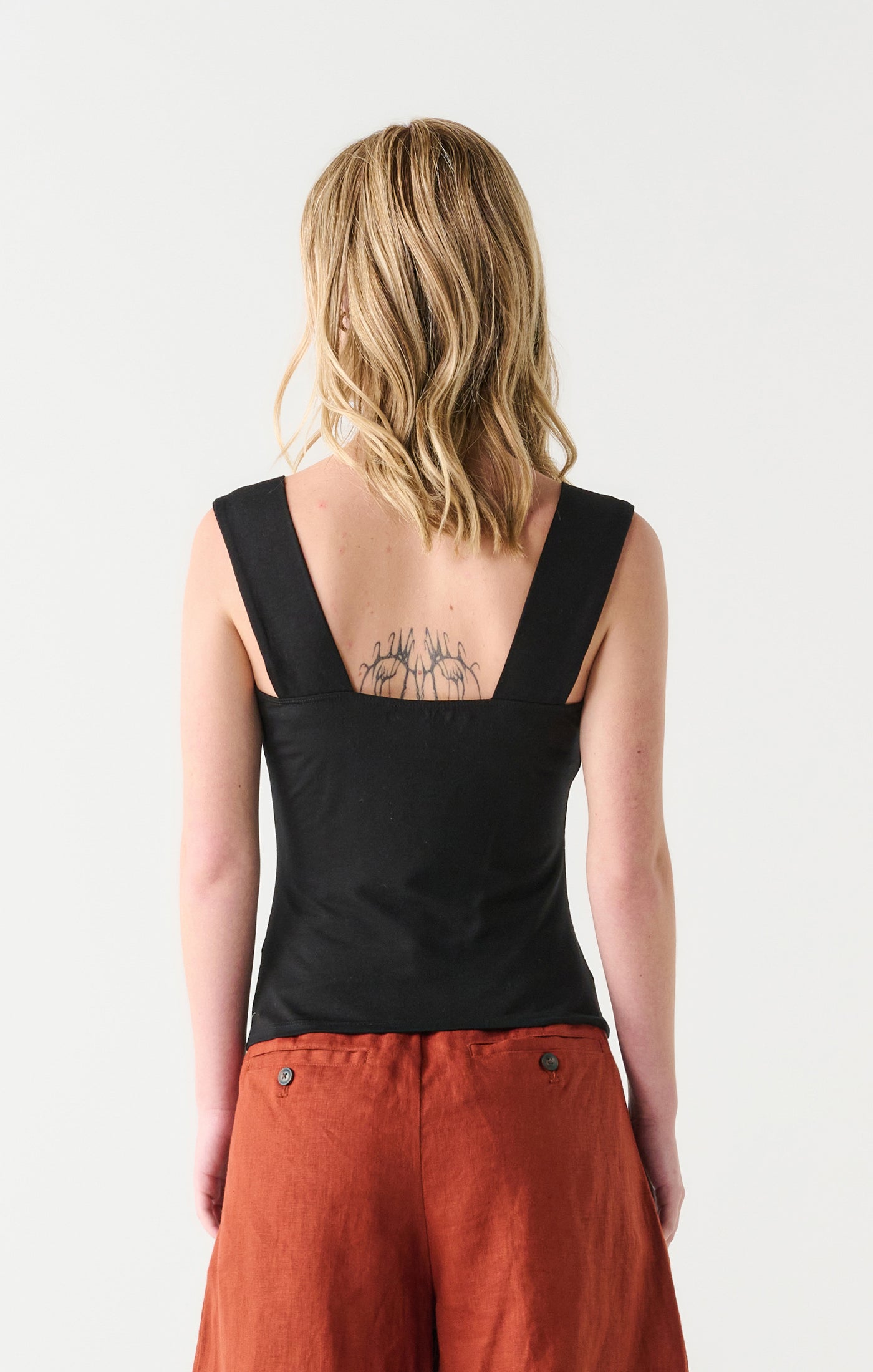 THE WIDE STRAP TANK - black or off-white