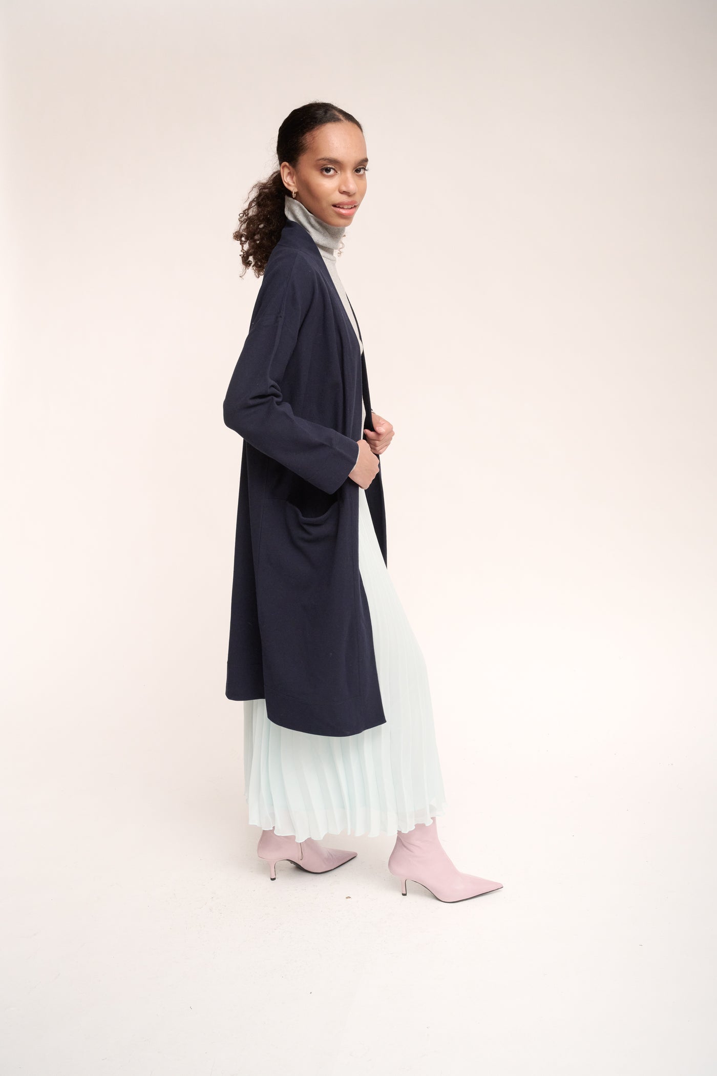 ZENDAYA CARDIGAN - midnight or red