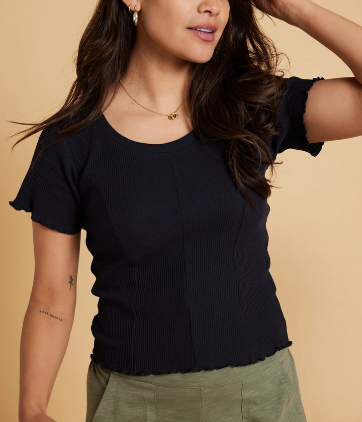 CRICKET TOP - black or pearl