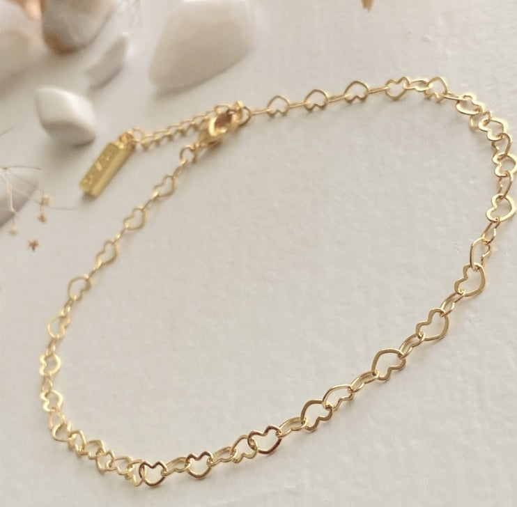 LOVE BITES LINKED HEART BRACELET - gold or silver