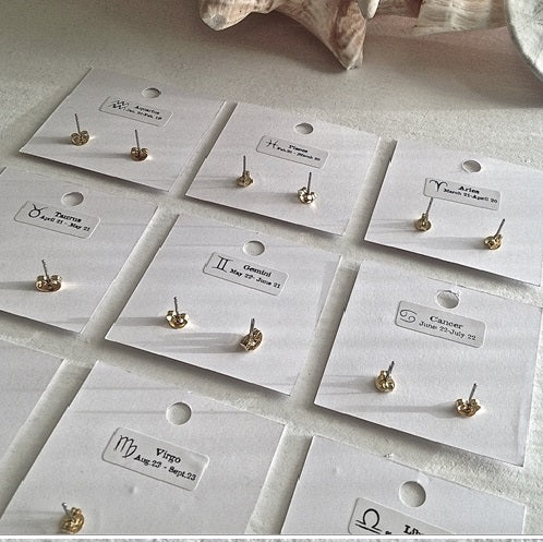 DESIGN ZODIAC STUD EARRINGS