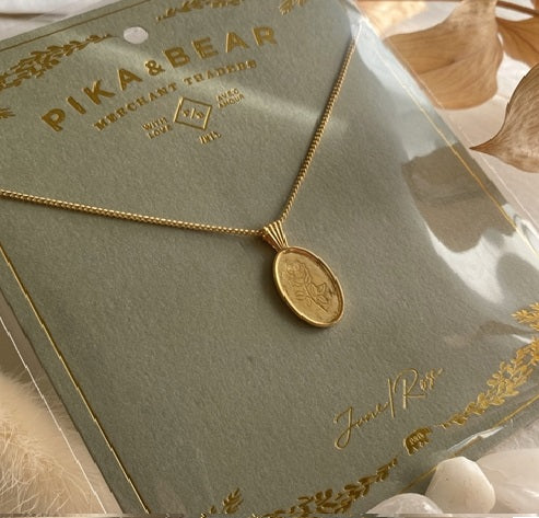 LE CLOS BIRTH FLOWER PENDANT NECKLACE